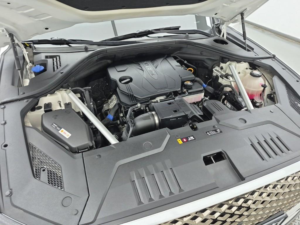 Genesis GV70 - Vista 6