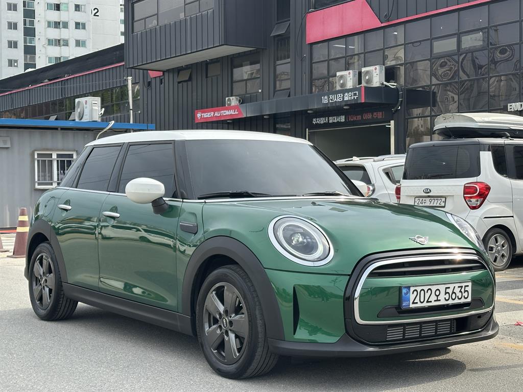 Mini Cooper 2022 Verde - Importación desde Corea - HF Imports Iquique - Foto 1