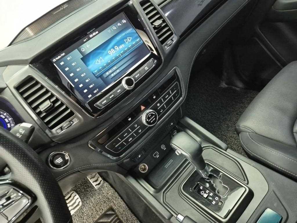 Ssangyong Rexton - Vista 10