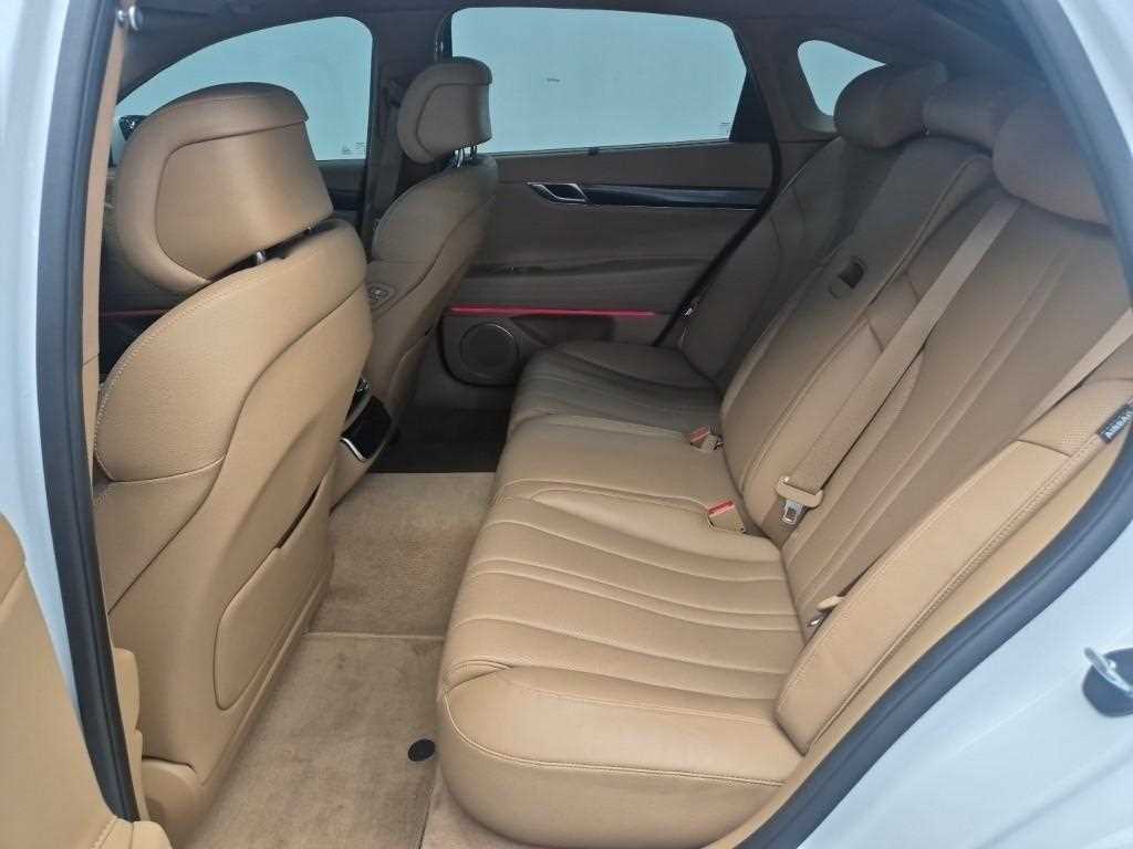 Genesis G80 - Vista 12