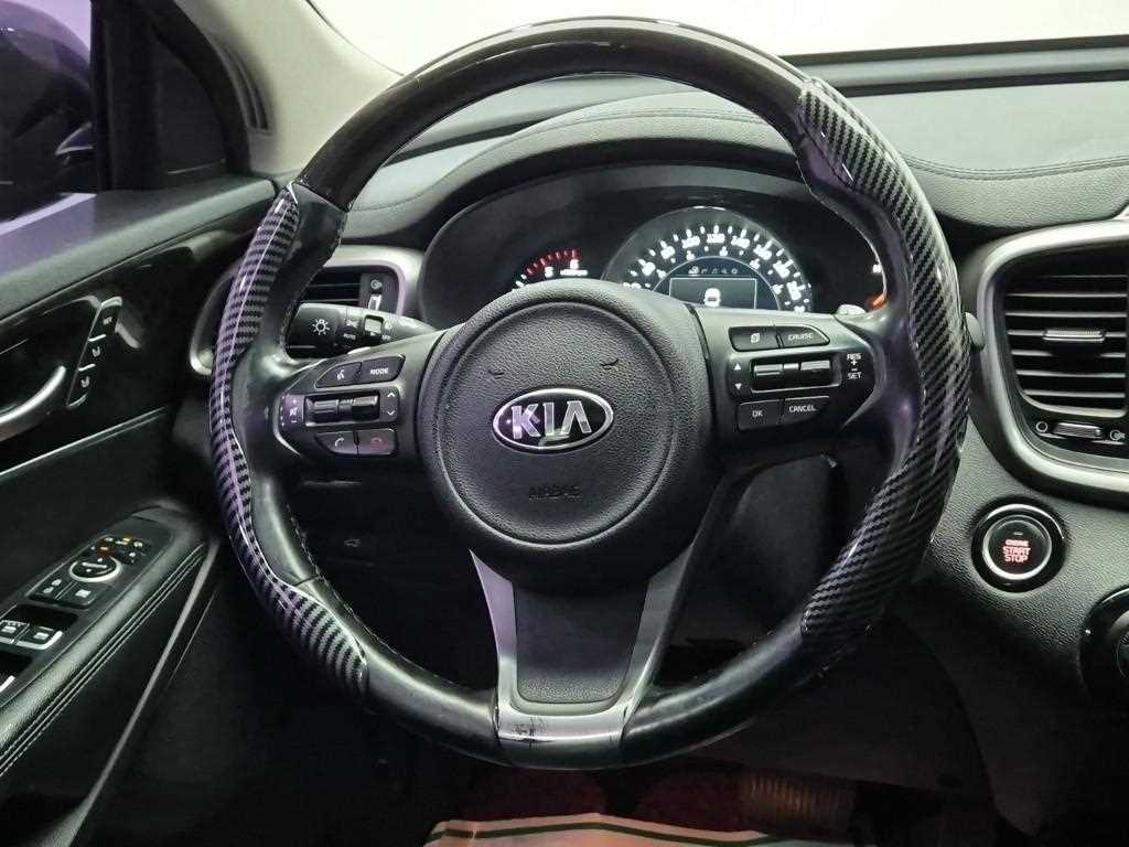 KIA Sorento - Vista 9