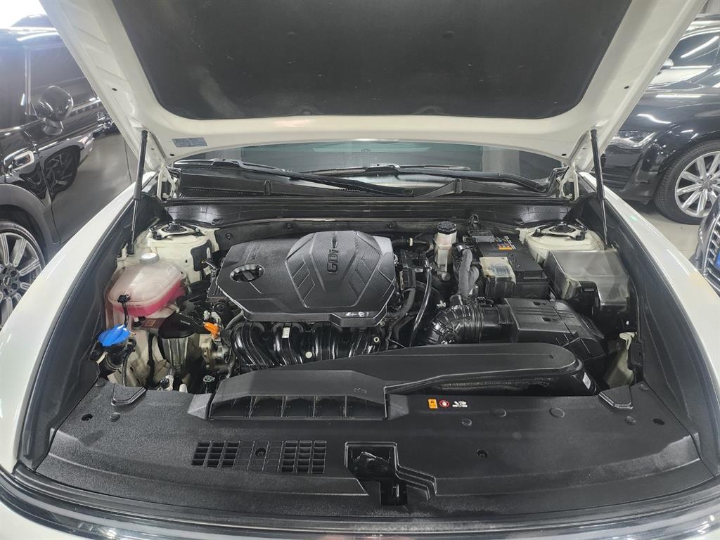 HYUNDAI Grandeur - Vista 9