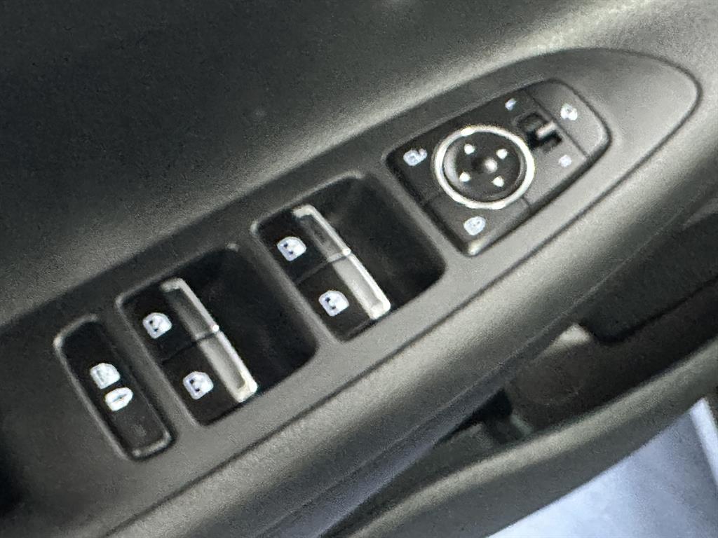 HYUNDAI Grandeur - Vista 11