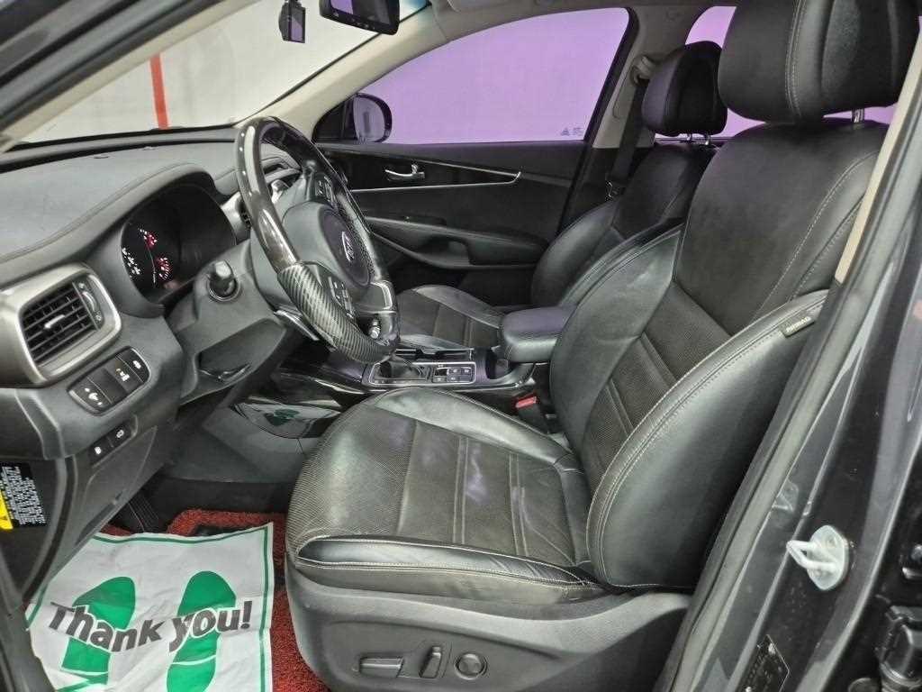 KIA Sorento - Vista 11