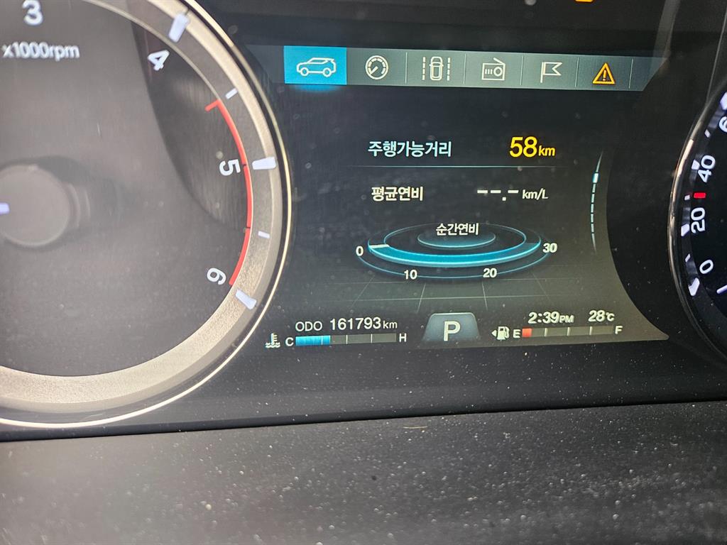 Ssangyong Rexton - Vista 9
