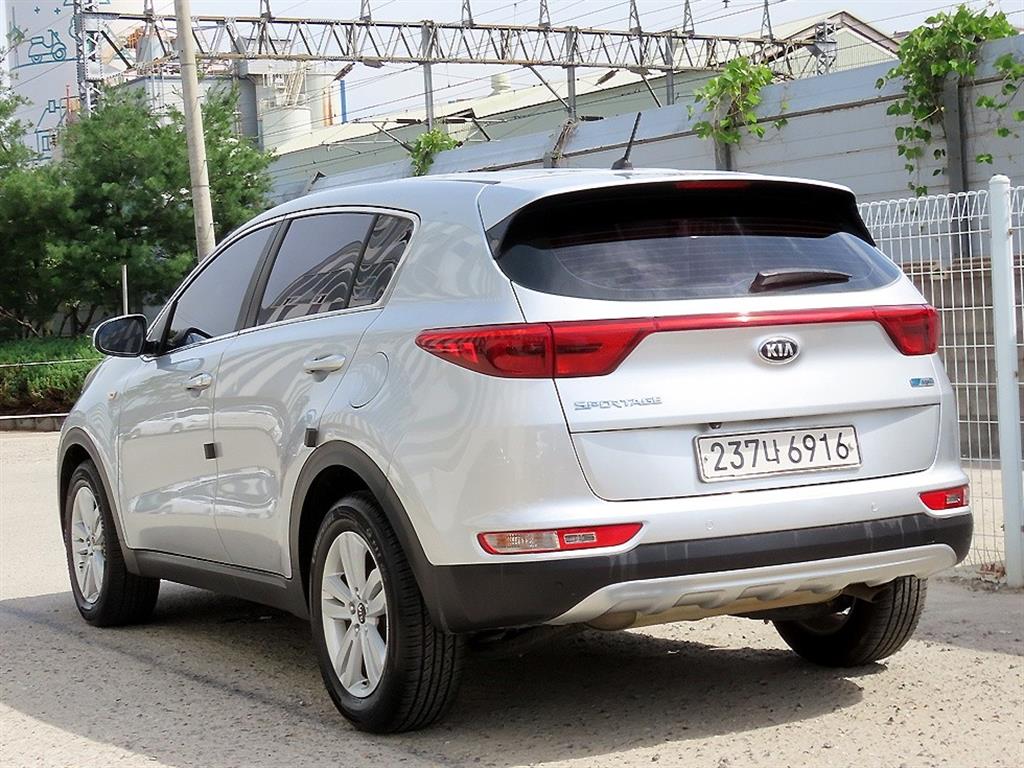 KIA Sportage - Vista 3