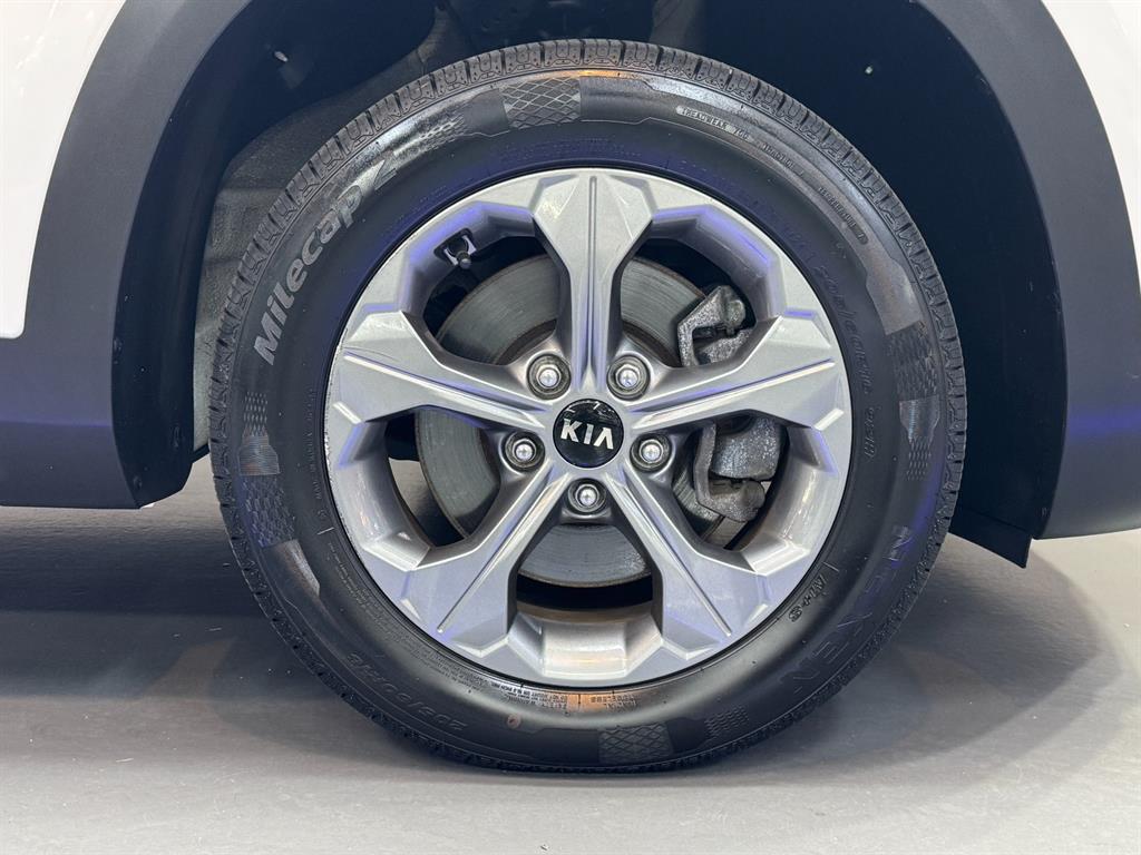 KIA Seltos - Vista 6