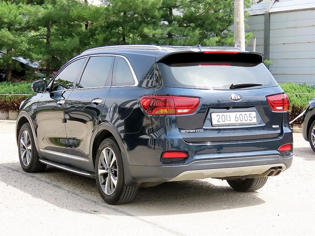 KIA Sorento - Vista 3