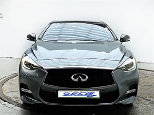 Infiniti Q - Vista 2
