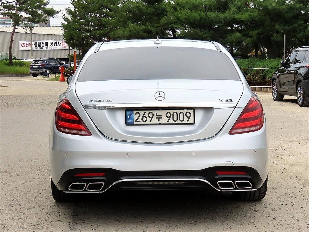 Mercedes Benz S Class - Vista 4