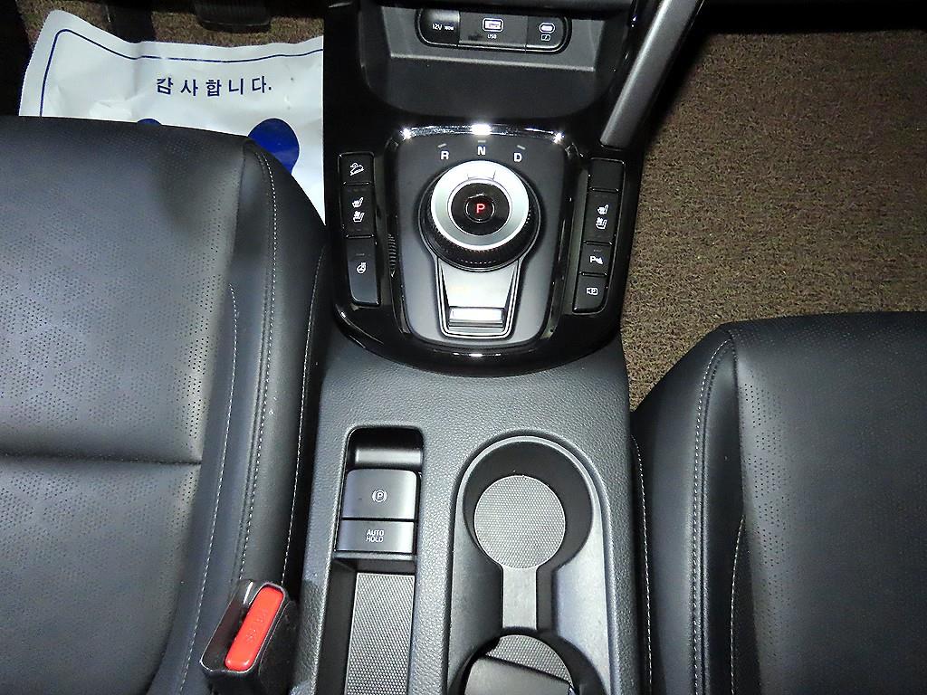 KIA Seltos - Vista 12
