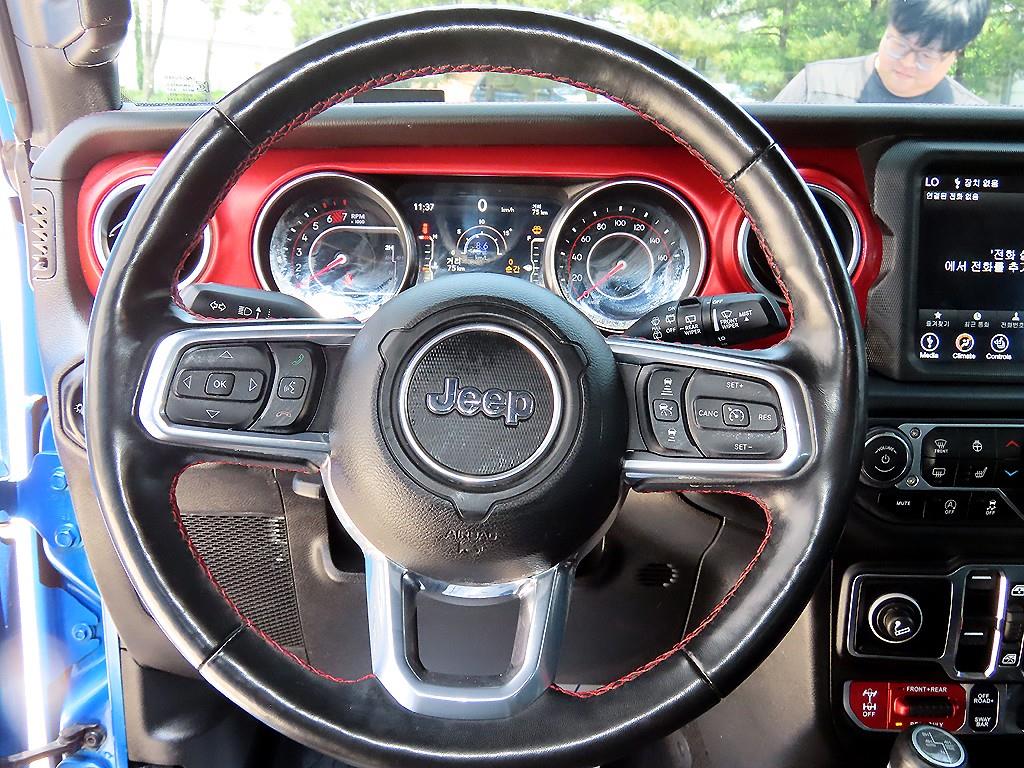 Jeep Wrangler - Vista 9