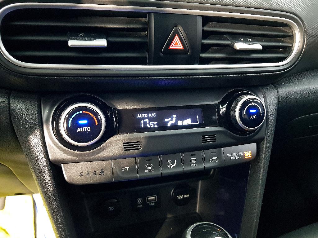 HYUNDAI Kona - Vista 12
