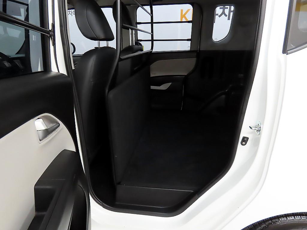 KIA Ray - Vista 6