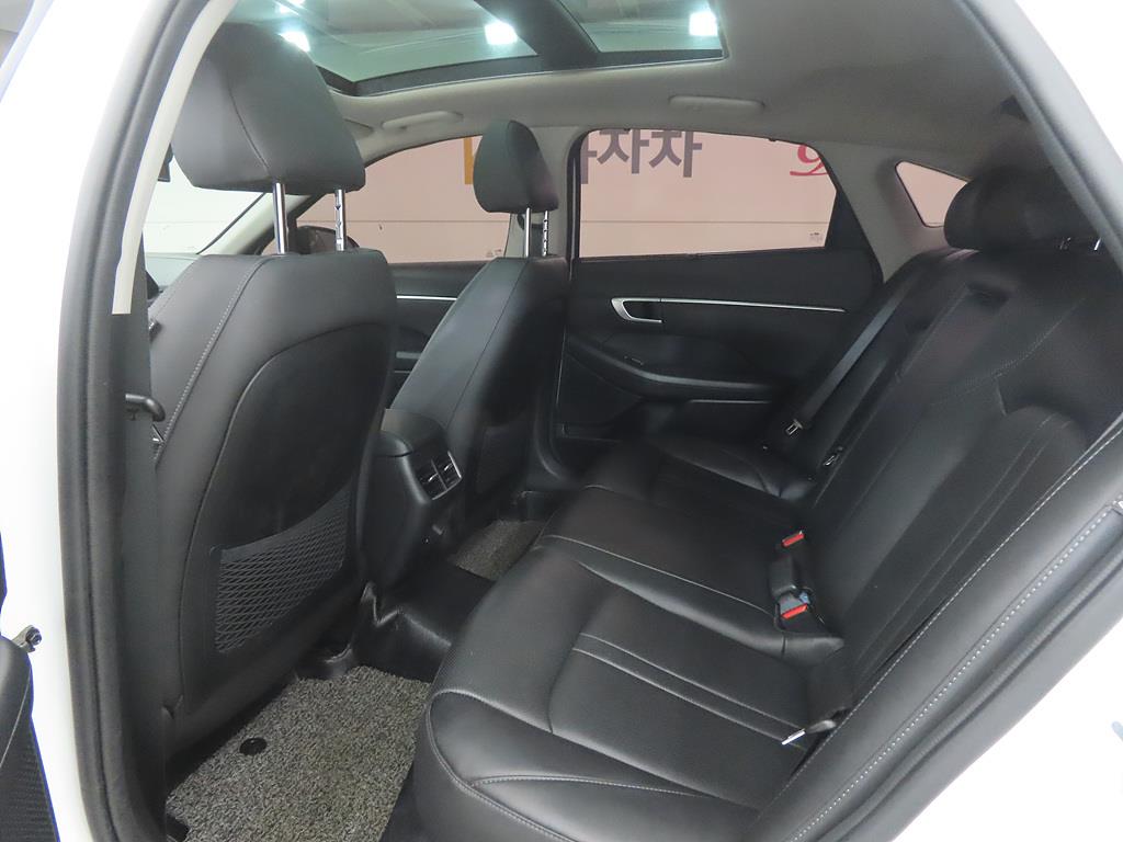 HYUNDAI Sonata - Vista 6