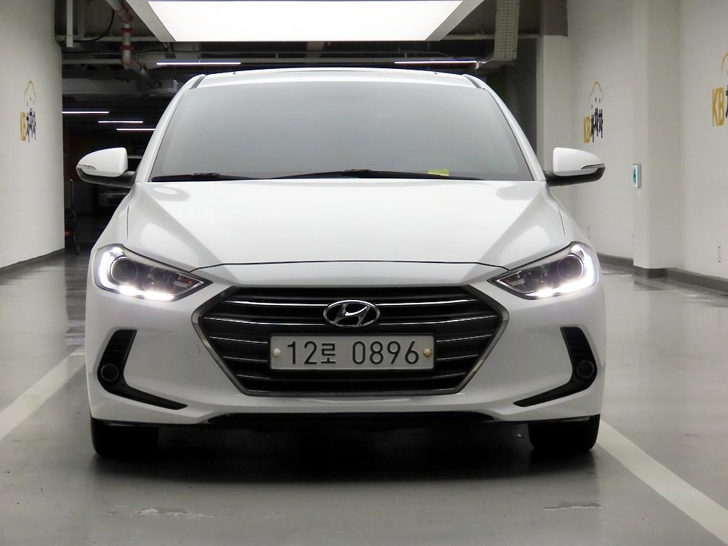 HYUNDAI Avante 2016 Blanco - Importación desde Corea - HF Imports Iquique - Foto 1