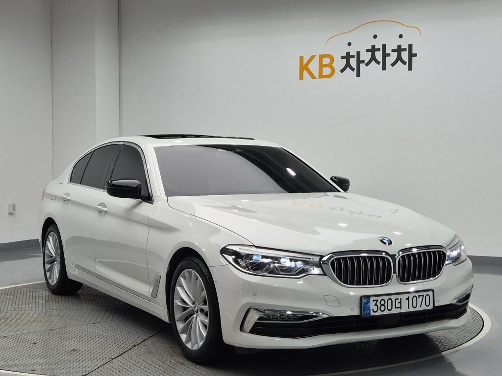 BMW 5 Series - Vista 4