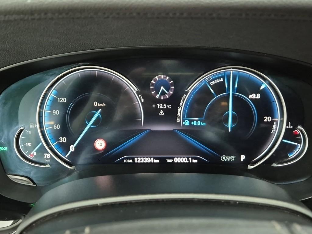 BMW 5 Series - Vista 5