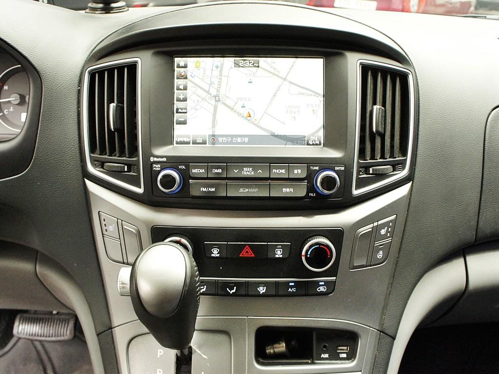HYUNDAI Starex 2017 Negro - Importación desde Corea - HF Imports Iquique - Foto 9