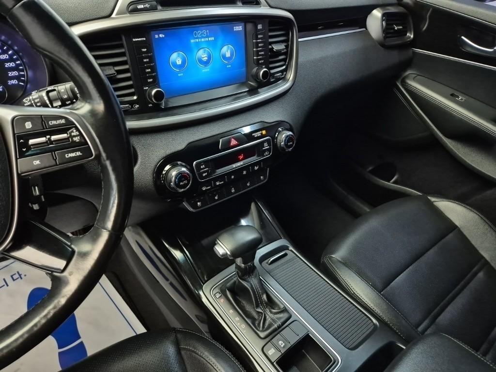 KIA Sorento - Vista 10