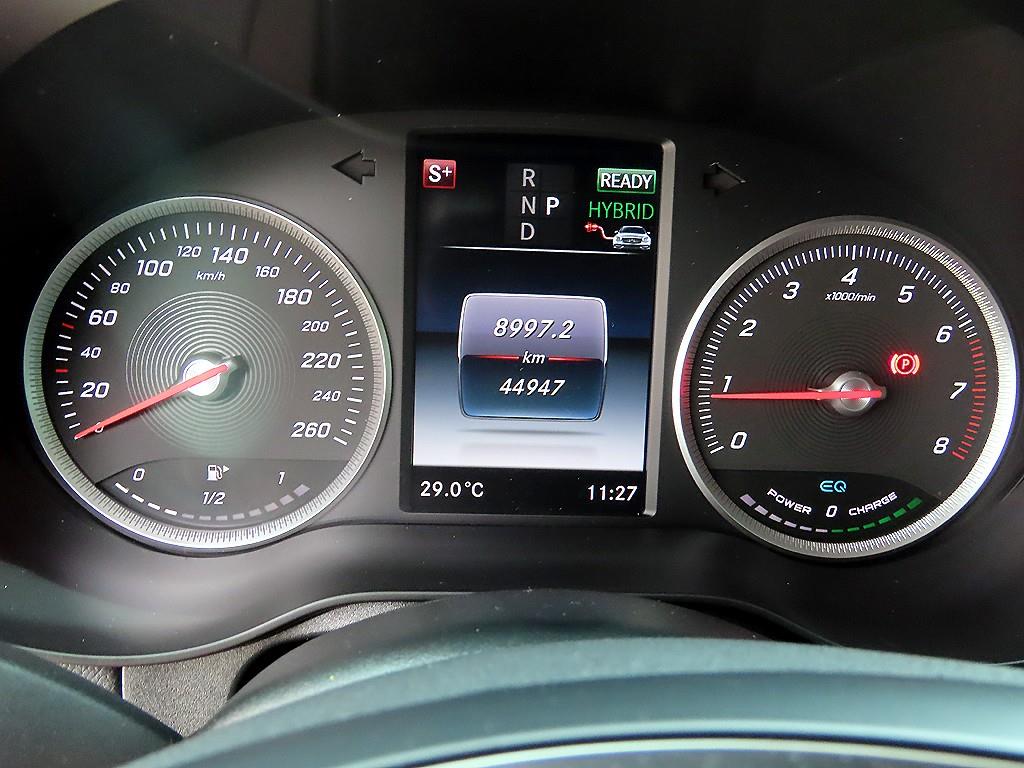 Mercedes Benz GLC Class - Vista 10