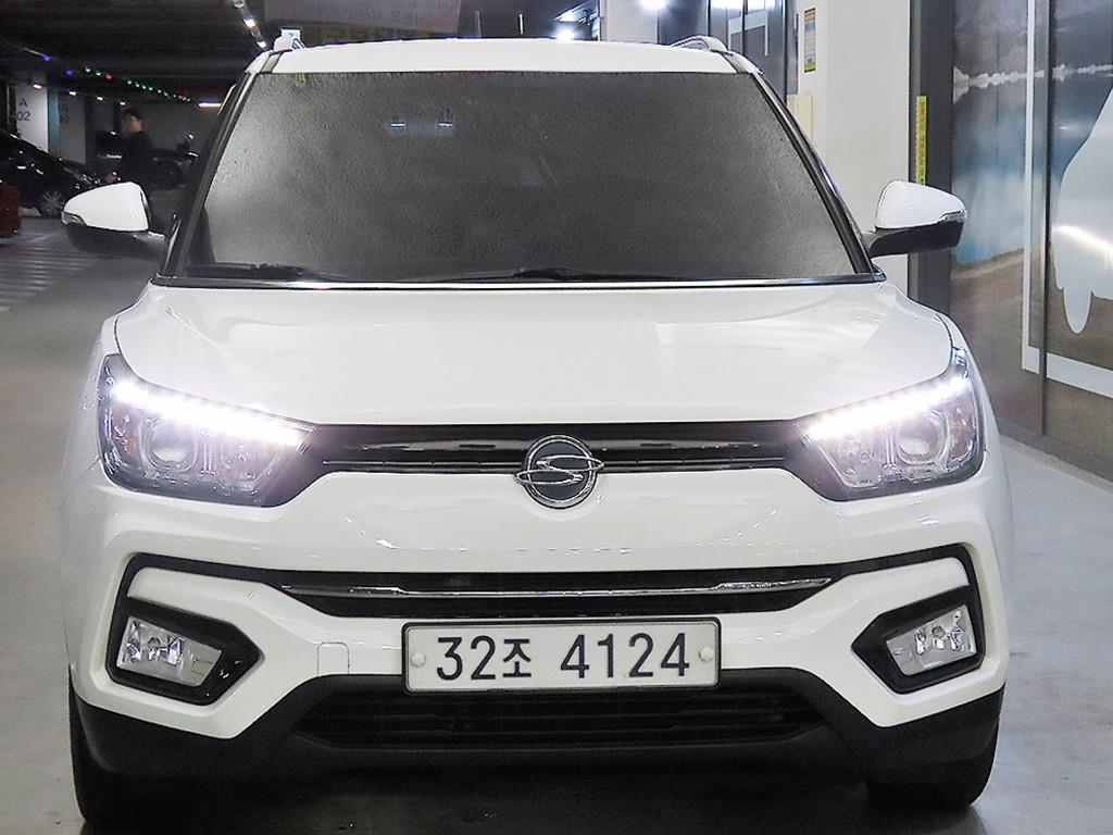 Ssangyong Tivoli - Vista 2
