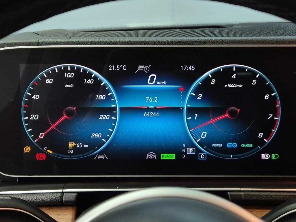 Mercedes Benz GLE Class - Vista 6