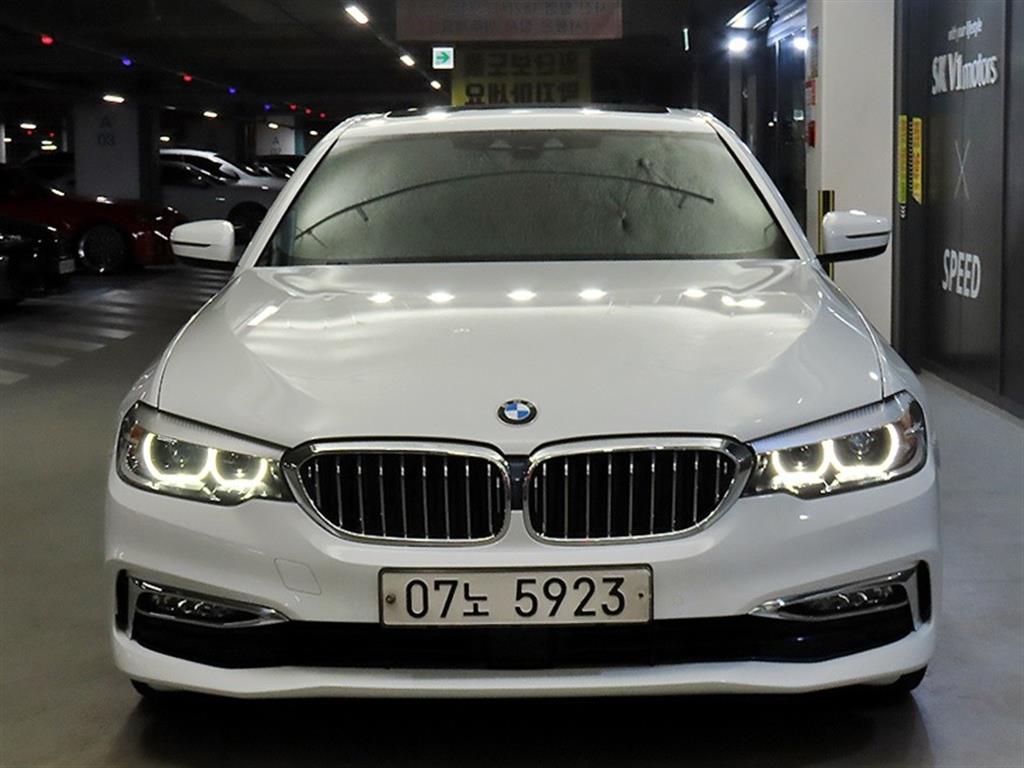 BMW 5 Series - Vista 2