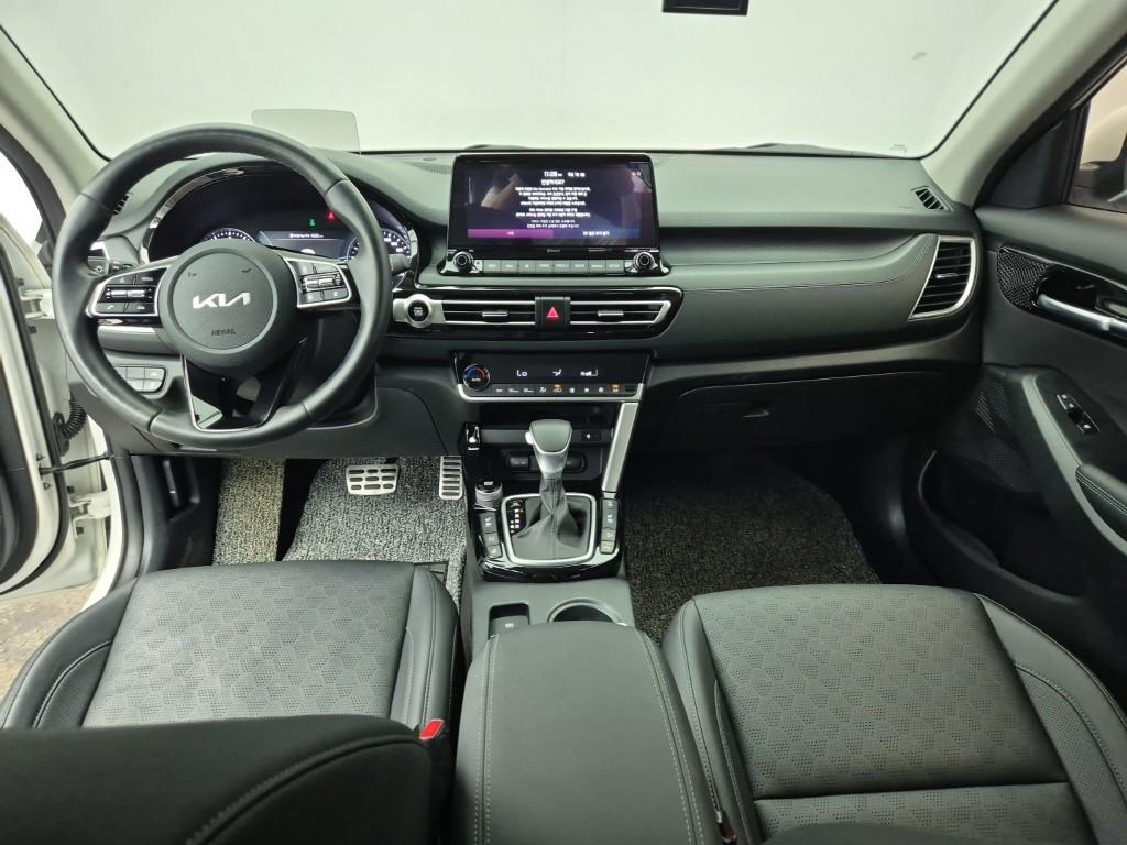 KIA Seltos - Vista 5