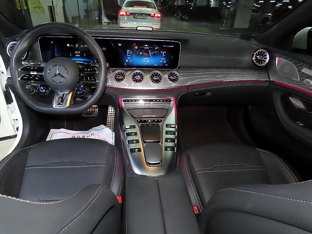 Mercedes Benz AMG GT - Vista 10