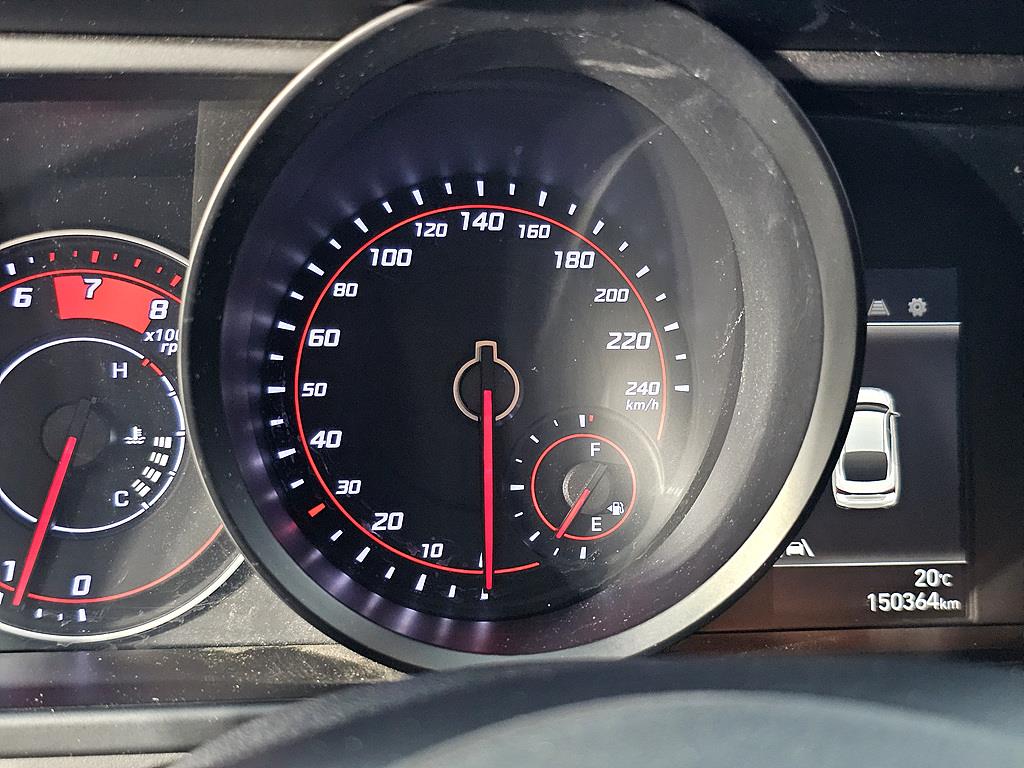 HYUNDAI Avante - Vista 7