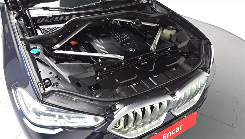 BMW X6 - Vista 9
