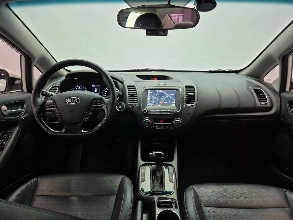 KIA K3 - Vista 7