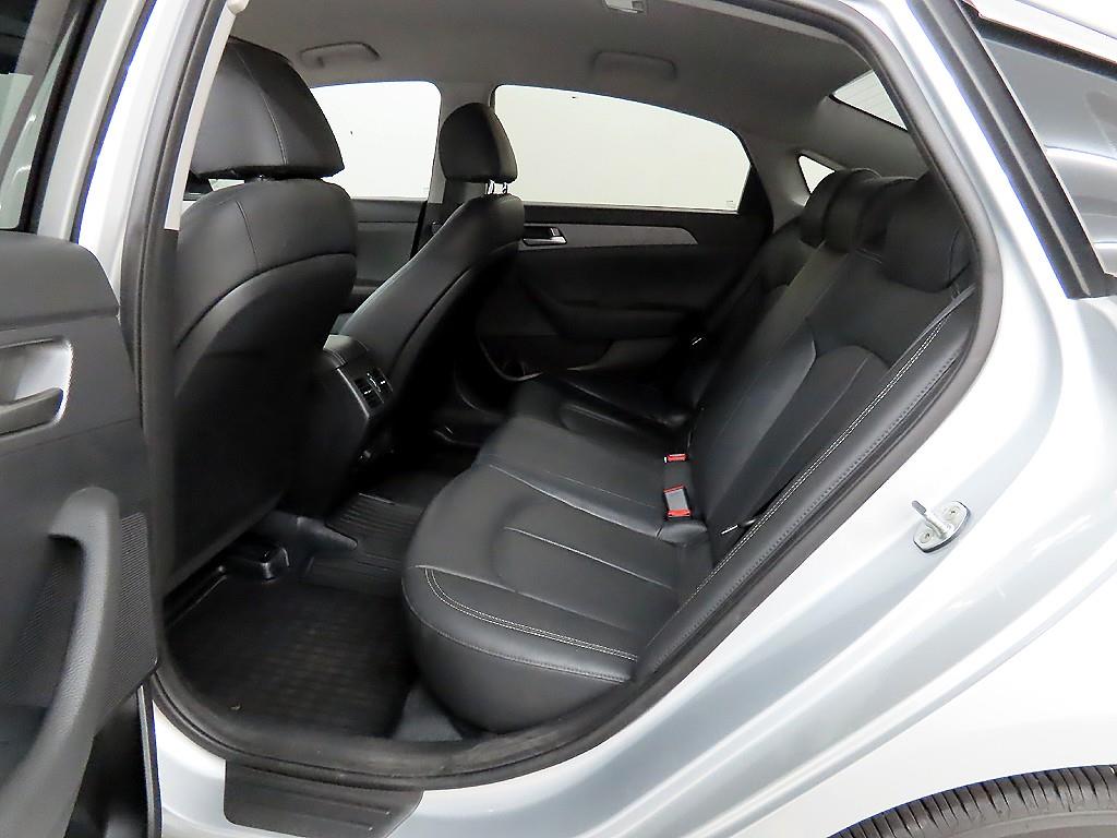 HYUNDAI Sonata - Vista 6