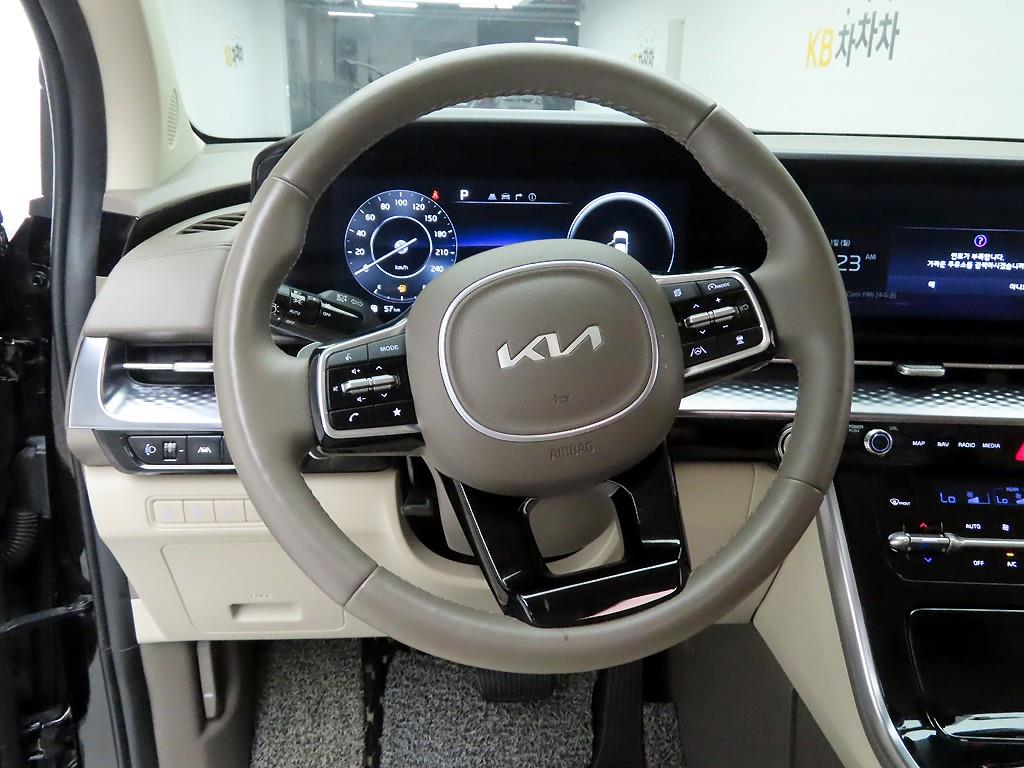 KIA Carnival - Vista 7