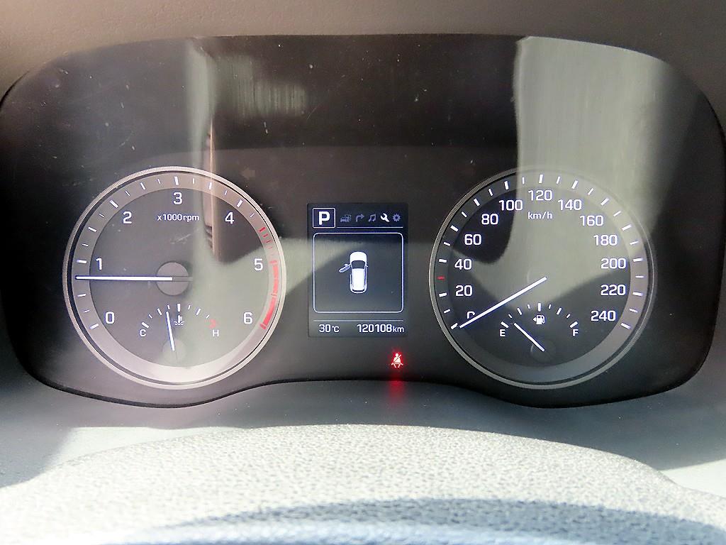 HYUNDAI Tucson - Vista 9