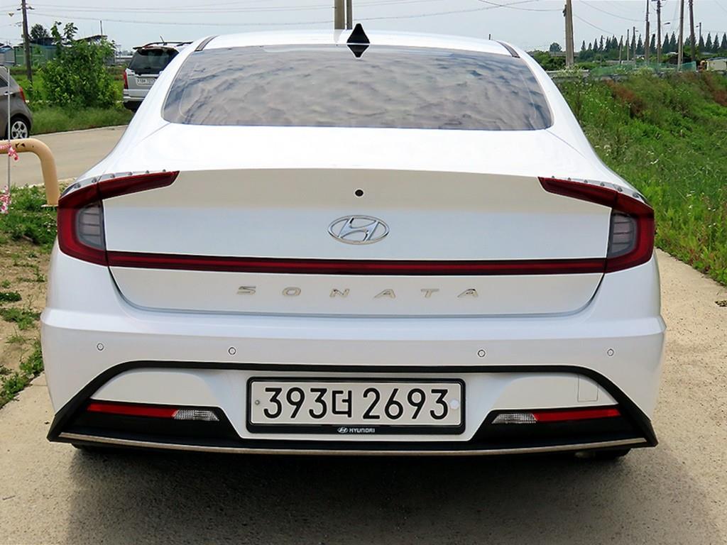 HYUNDAI Sonata - Vista 4
