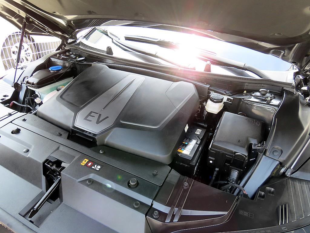 KIA EV6 2022 Gris - Importación desde Corea - HF Imports Iquique - Foto 19