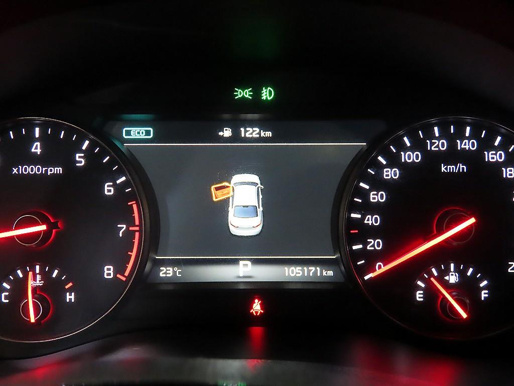 KIA K7 - Vista 9