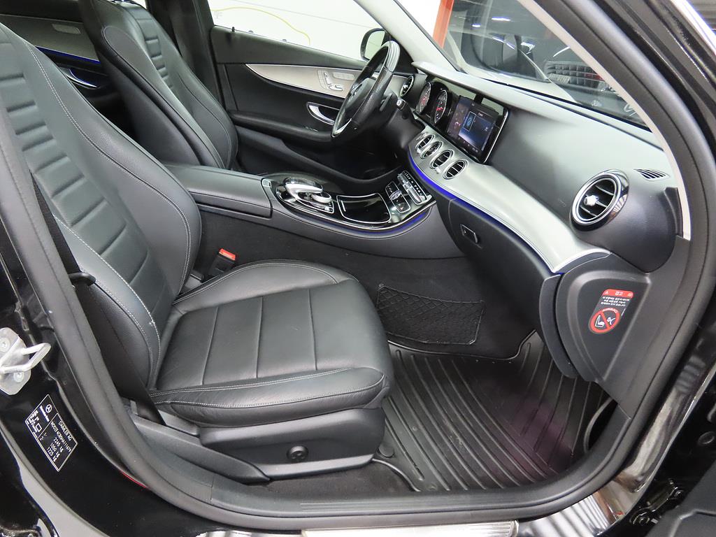 Mercedes Benz E class - Vista 11
