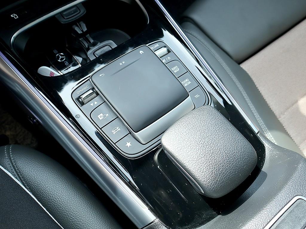 Mercedes Benz EQA 2021 Negro - Importación desde Corea - HF Imports Iquique - Foto 10