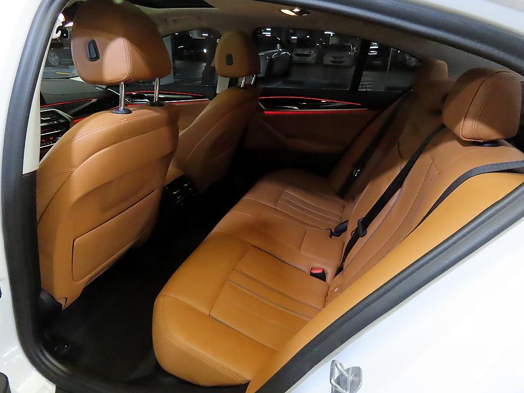 BMW 5 Series - Vista 7
