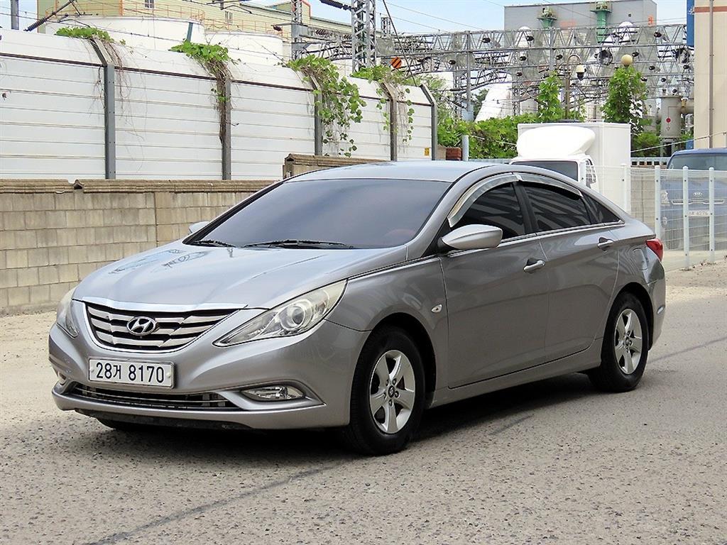 HYUNDAI Sonata - Vista 2
