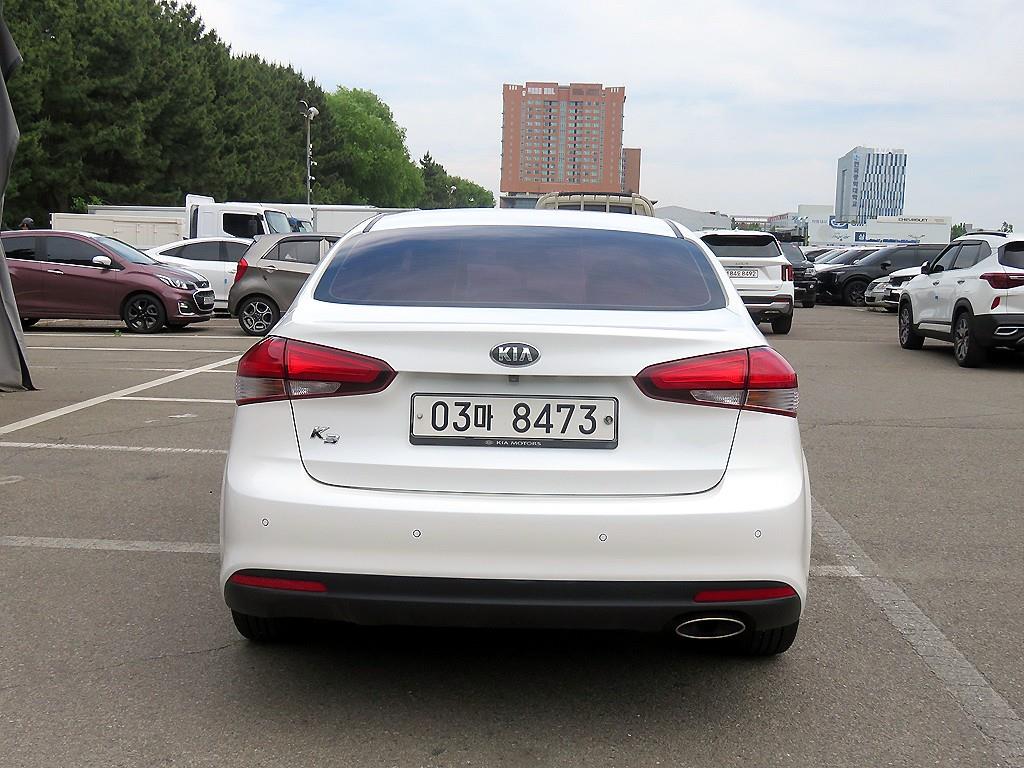 KIA K3 - Vista 3