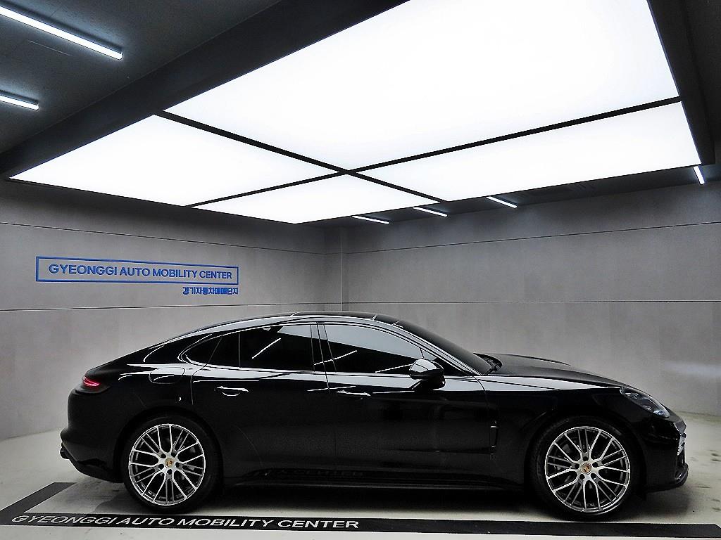 Porsche Panamera - Vista 2