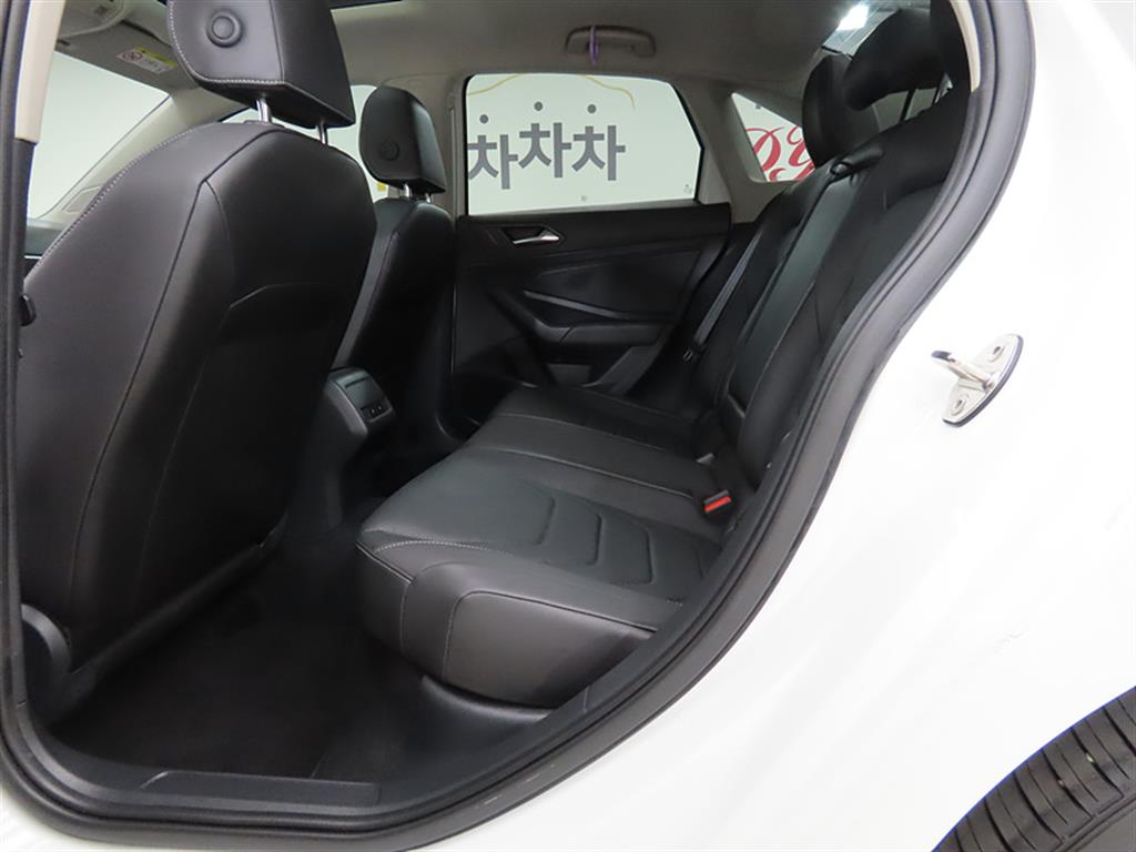 Volkswagen Jetta - Vista 6