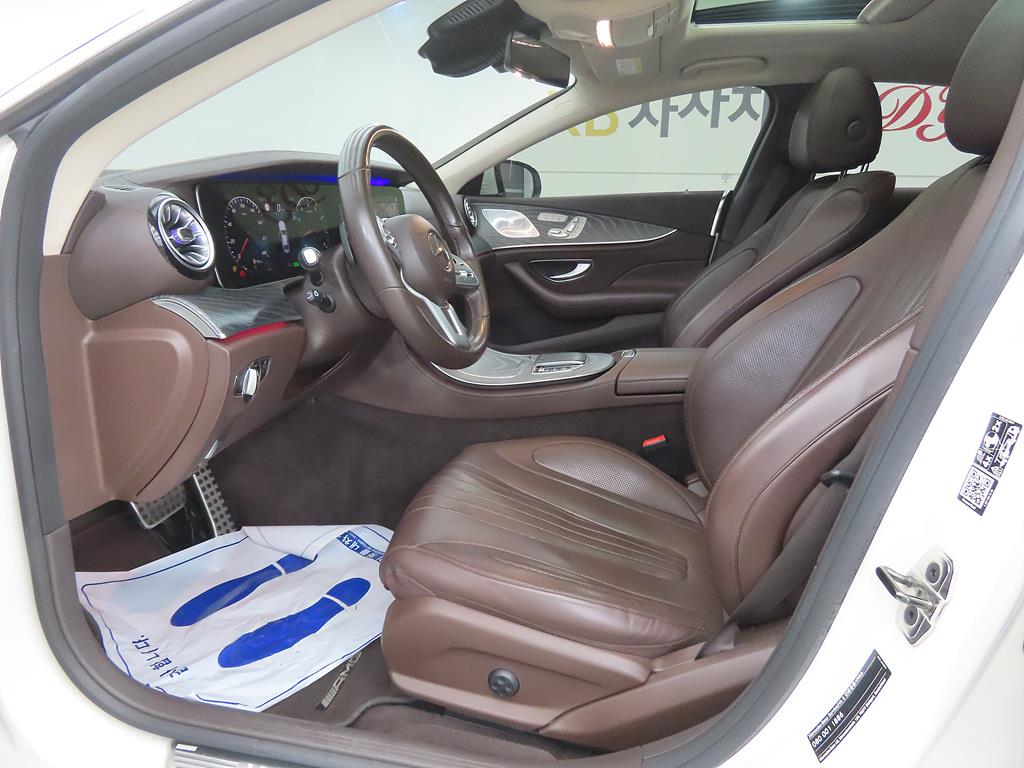 Mercedes Benz CLS Class - Vista 5