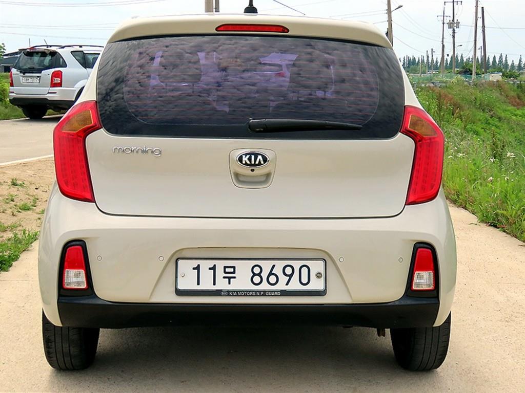 KIA Morning - Vista 4