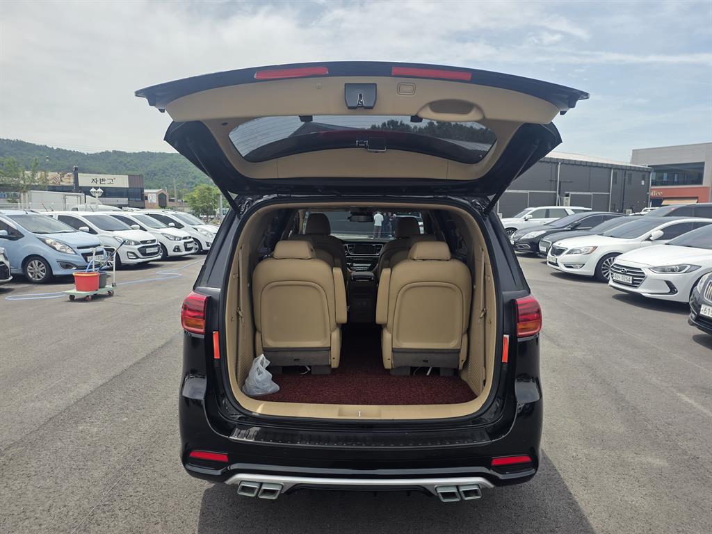 KIA Carnival 2019 Negro - Importación desde Corea - HF Imports Iquique - Foto 20