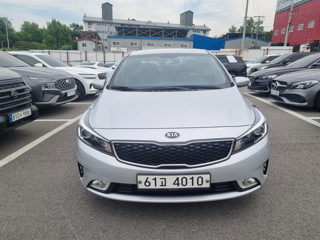 KIA K3 2017 Plateado - Importación desde Corea - HF Imports Iquique - Foto 1
